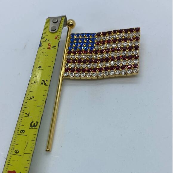 American Flag USA Pin Brooch Rhinestone Gold Tone - Picture 3 of 4